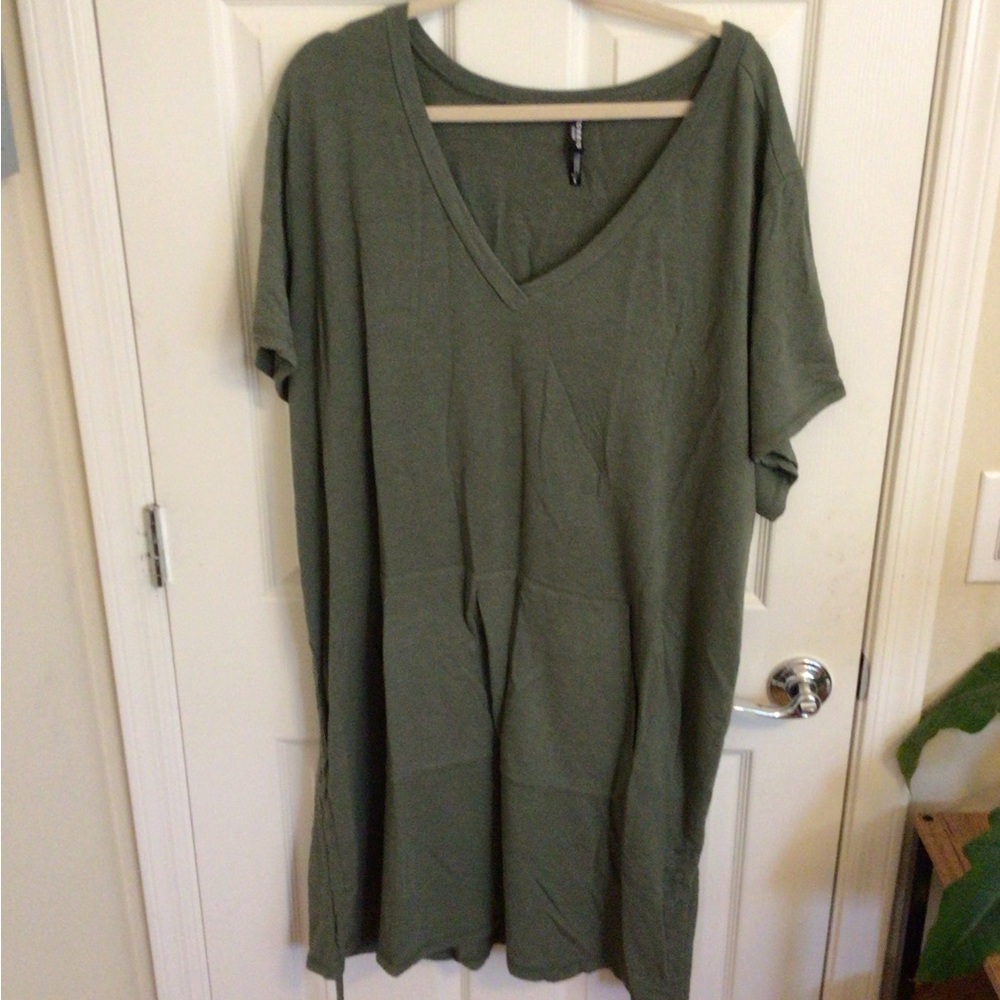 Torrid sleep/lounge shirt